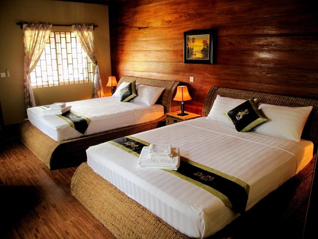 Atmaland Resort Kep Room photo